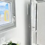 Sepal * Fira (Santorini)