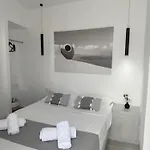 Sepal * Fira (Santorini)