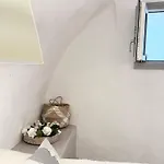 Sepal * Fira (Santorini)