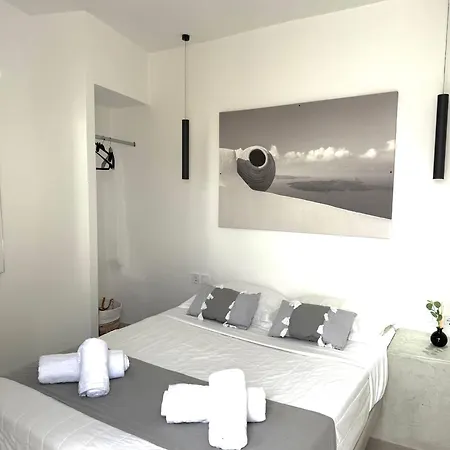 Value Rooms- Center- Capital Santorini Hotel
