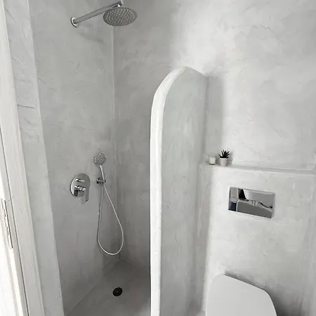 Hotel Value Rooms- Center- Capital Santorini
