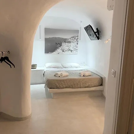 Value Rooms- Center- Capital Santorini Ξενοδοχείο