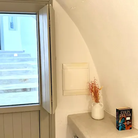 Ξενοδοχείο Value Rooms- Center- Capital Santorini
