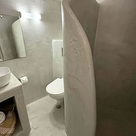 Value Rooms- Center- Capital Santorini サントリーニ