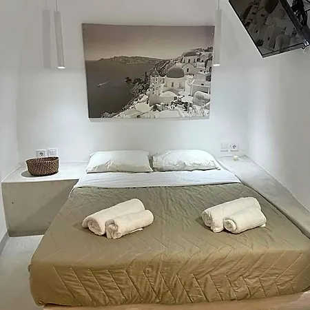 Value Rooms- Center- Capital Santorini Hotel Fira (Santorini)