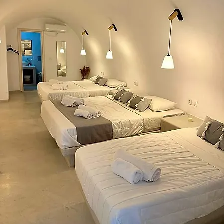 Value Rooms- Center- Capital Santorini Hotel Fira (Santorini)