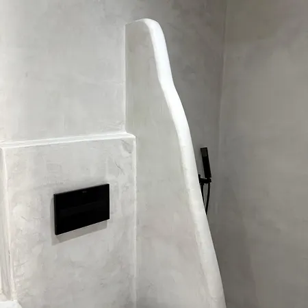 Value Rooms- Center- Capital Santorini *