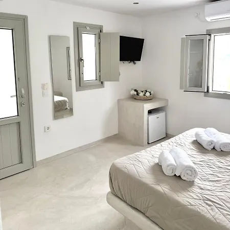Hotel Value Rooms- Center- Capital Santorini
