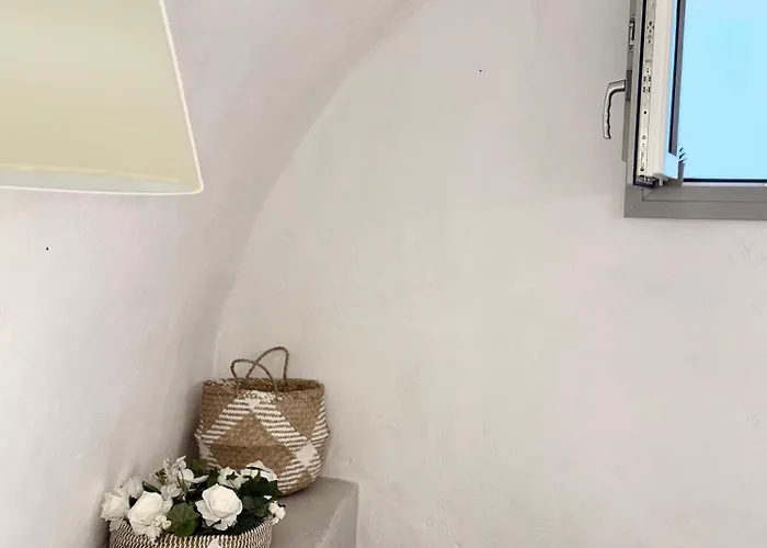 Sepal * Fira (Santorini)